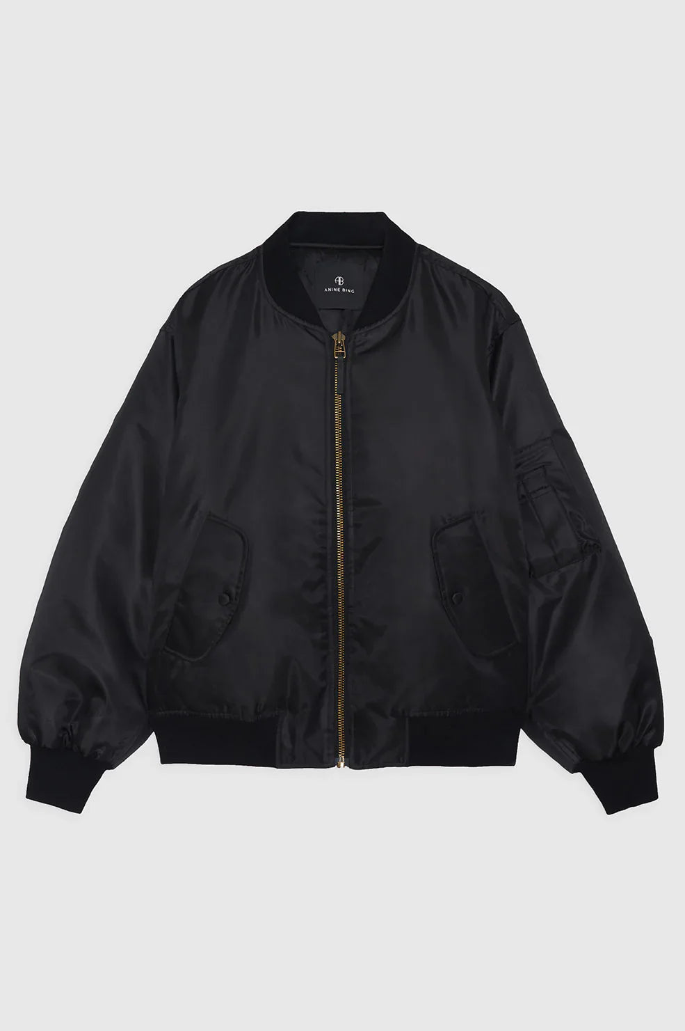 Leon Bomber in Black