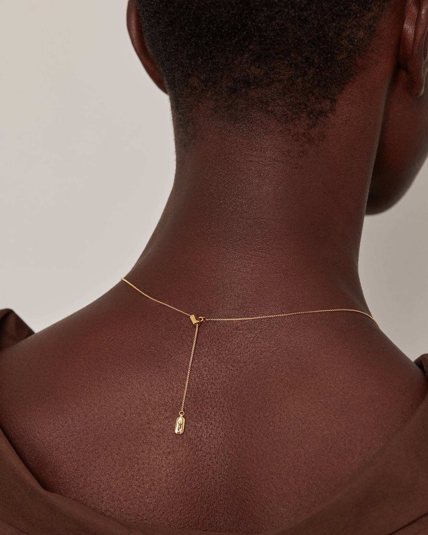 Leon Pendant Necklace in Gold