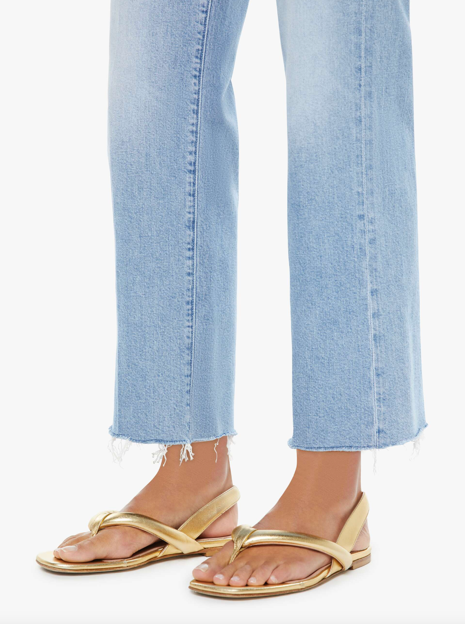 The Mid Rise Rambler Zip Ankle Fray in Comeback Kid