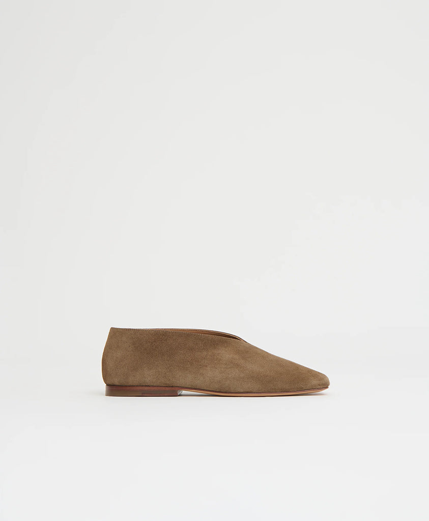 Square Soft V in Anise Suede
