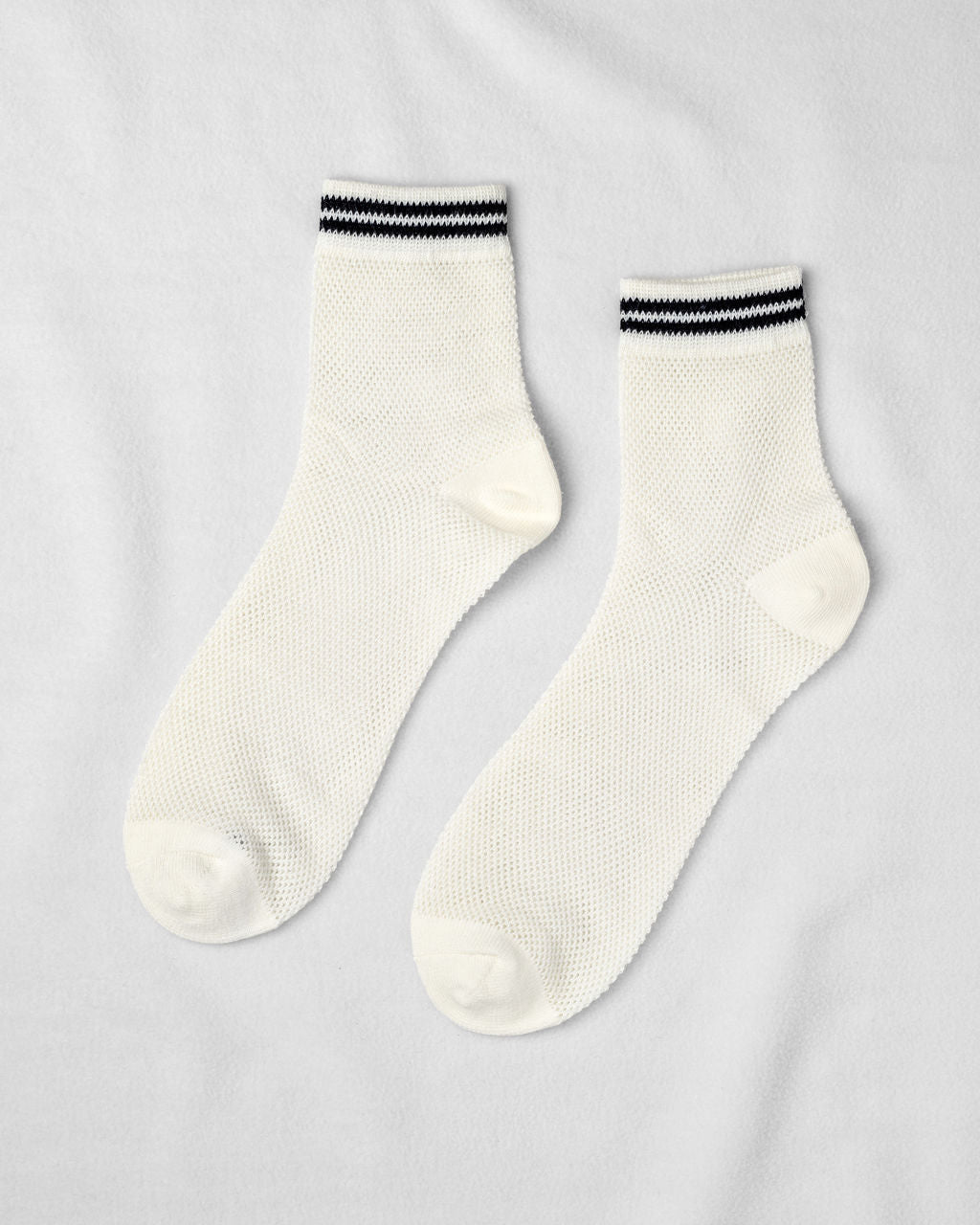 Mesh Sneaker Socks in White