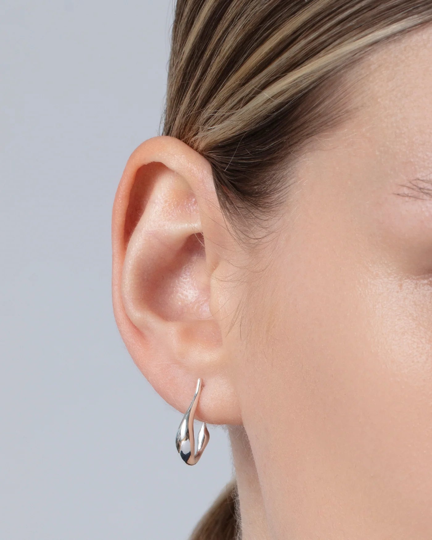 Mini Colette Hoop Earrings in Silver