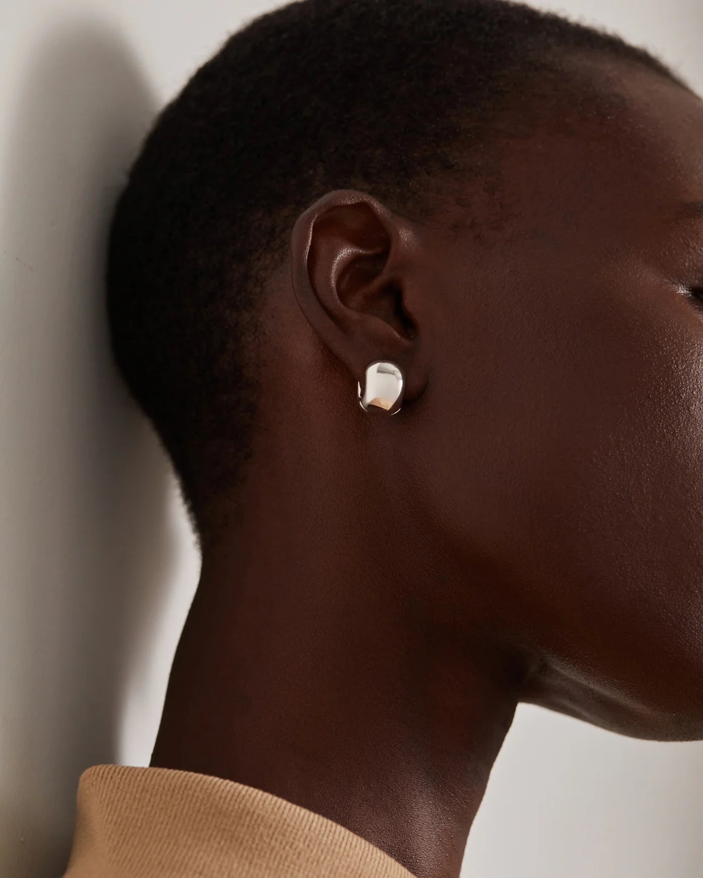 Mini Gemma Hoop Earrings in Silver