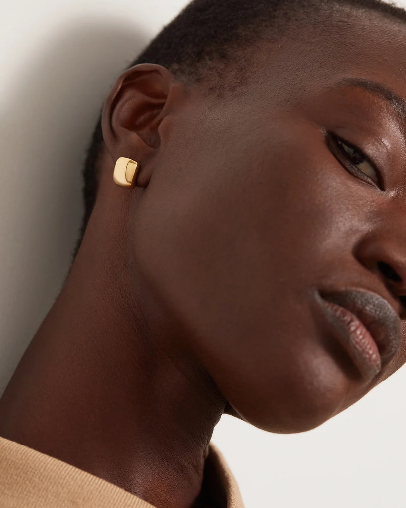 Mini Tate Earrings in Gold