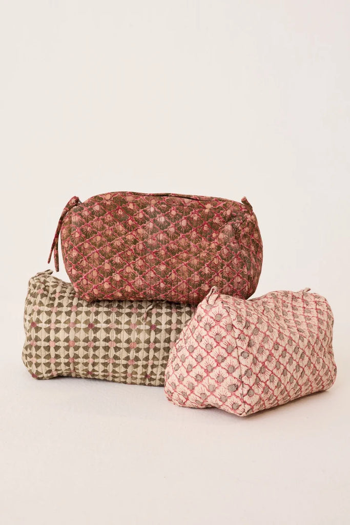 Cosmetic Bag in Scallop Blush