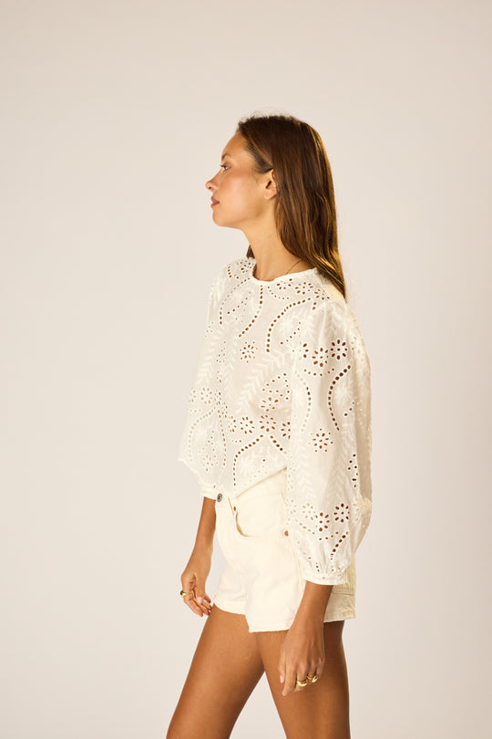 Lisa Top in Athena Embroidery Salt