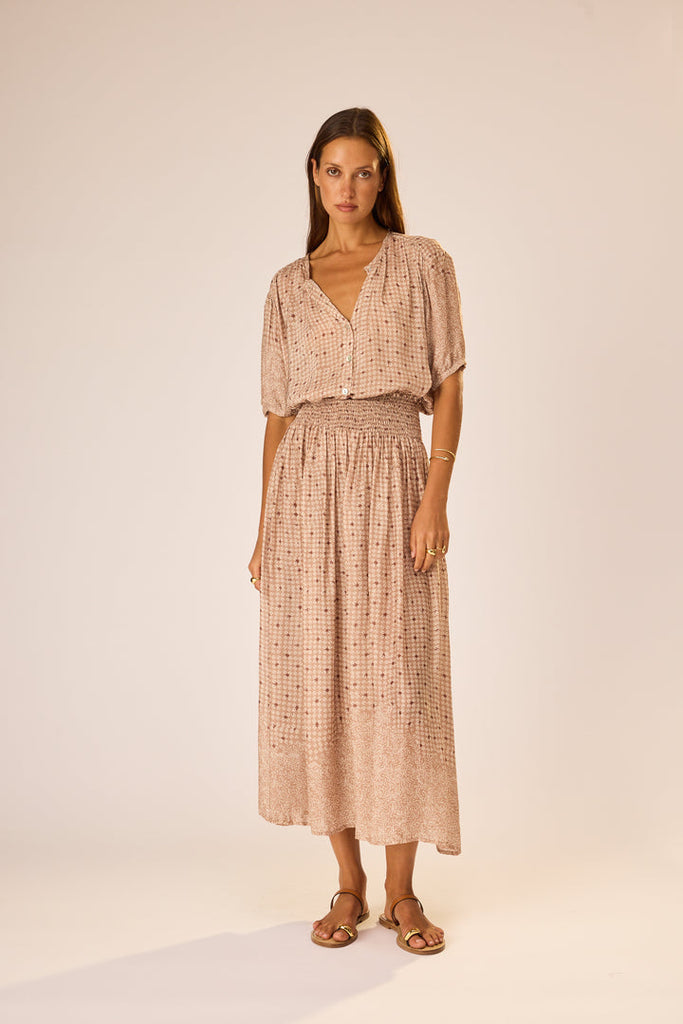 Violet Top in Delphi Sand