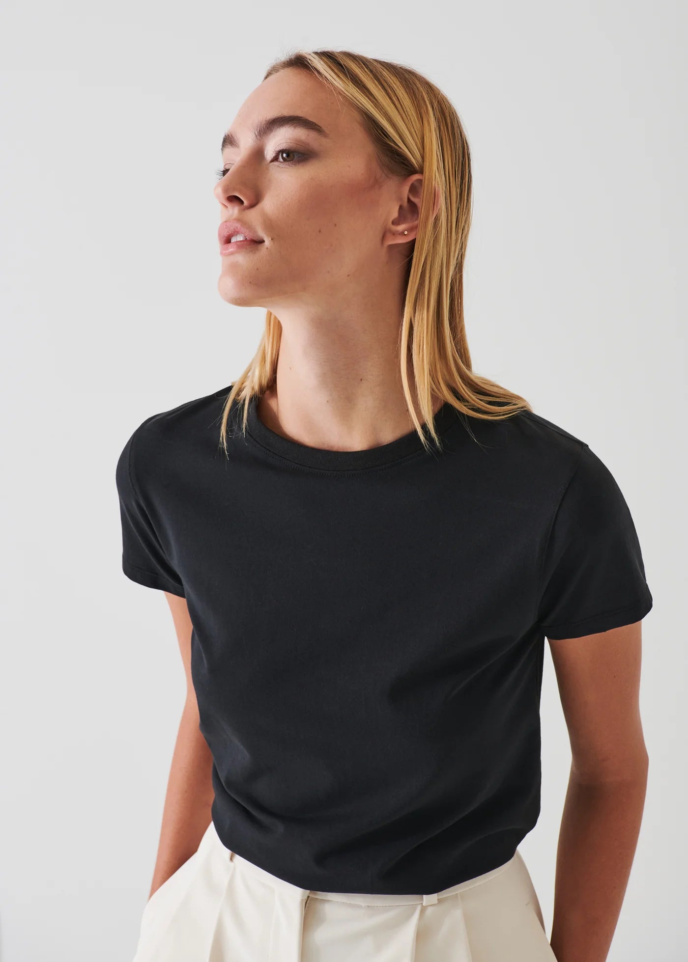 Pima Cotton Stretch Slim T-Shirt in Black