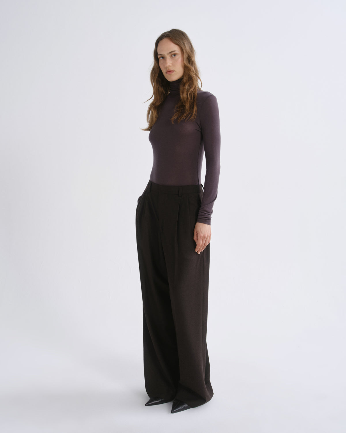 Pascale Turtleneck in Raisin