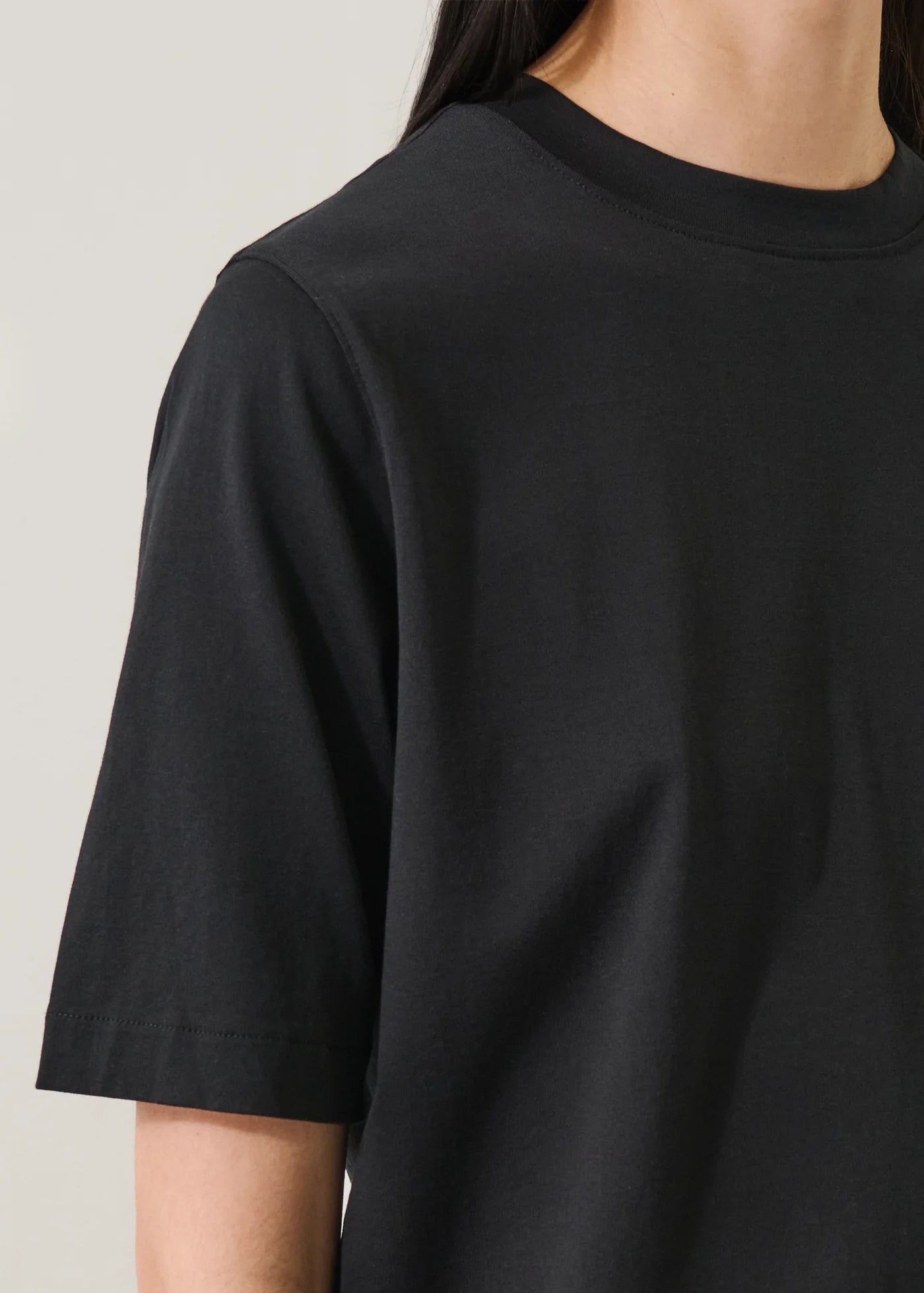 Organic Cotton Relaxed Crew in Black