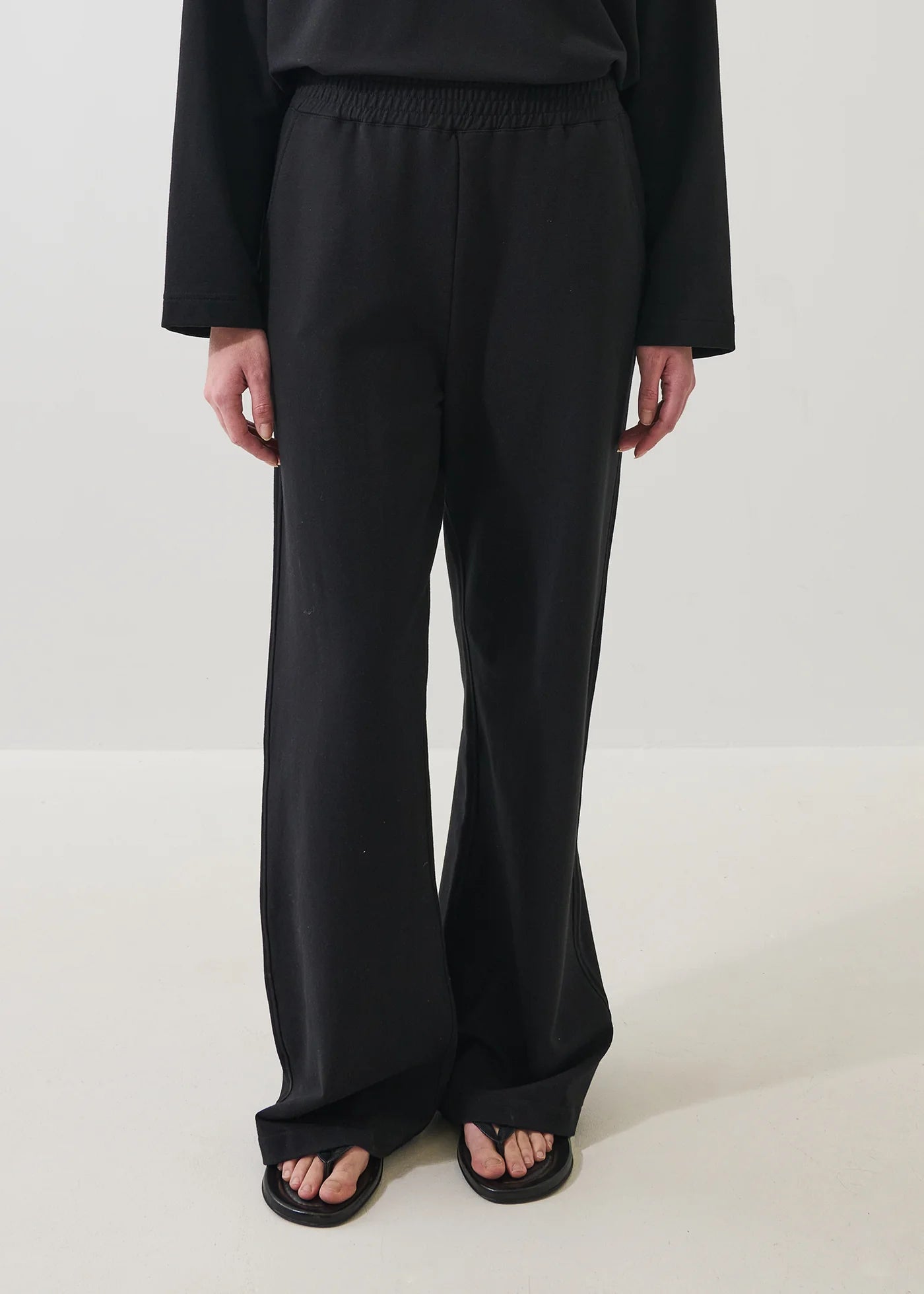 Pima Cotton French Terry Relaxed Pant in Black