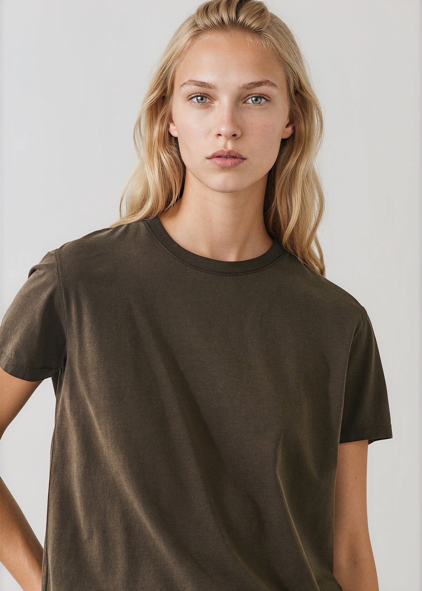 Short Sleeve Organic Cotton Boyfriend Kroma Crew in Kombu