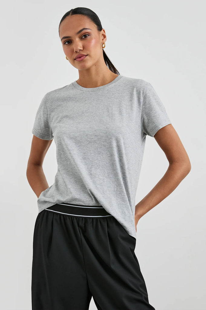 Classic Crew Neck T-Shirt in Heather Grey