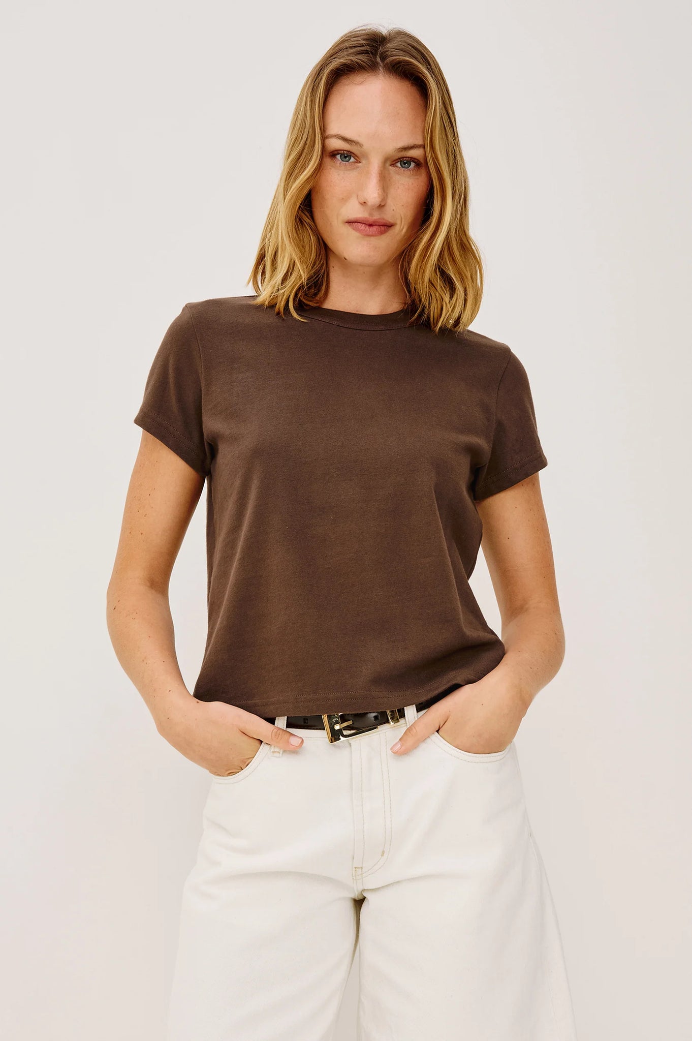Girlfriend T-Shirt in Espresso