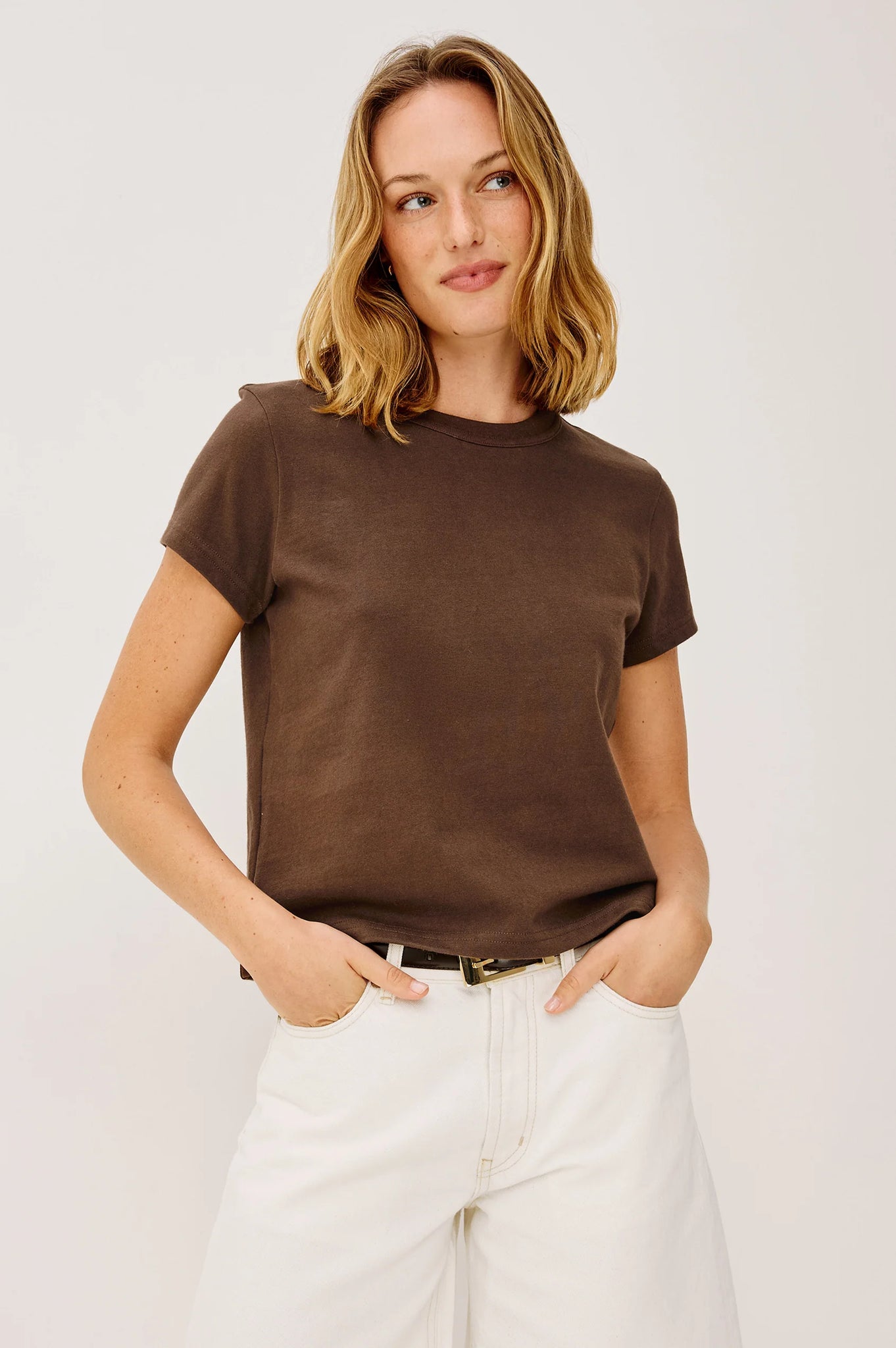 Girlfriend T-Shirt in Espresso