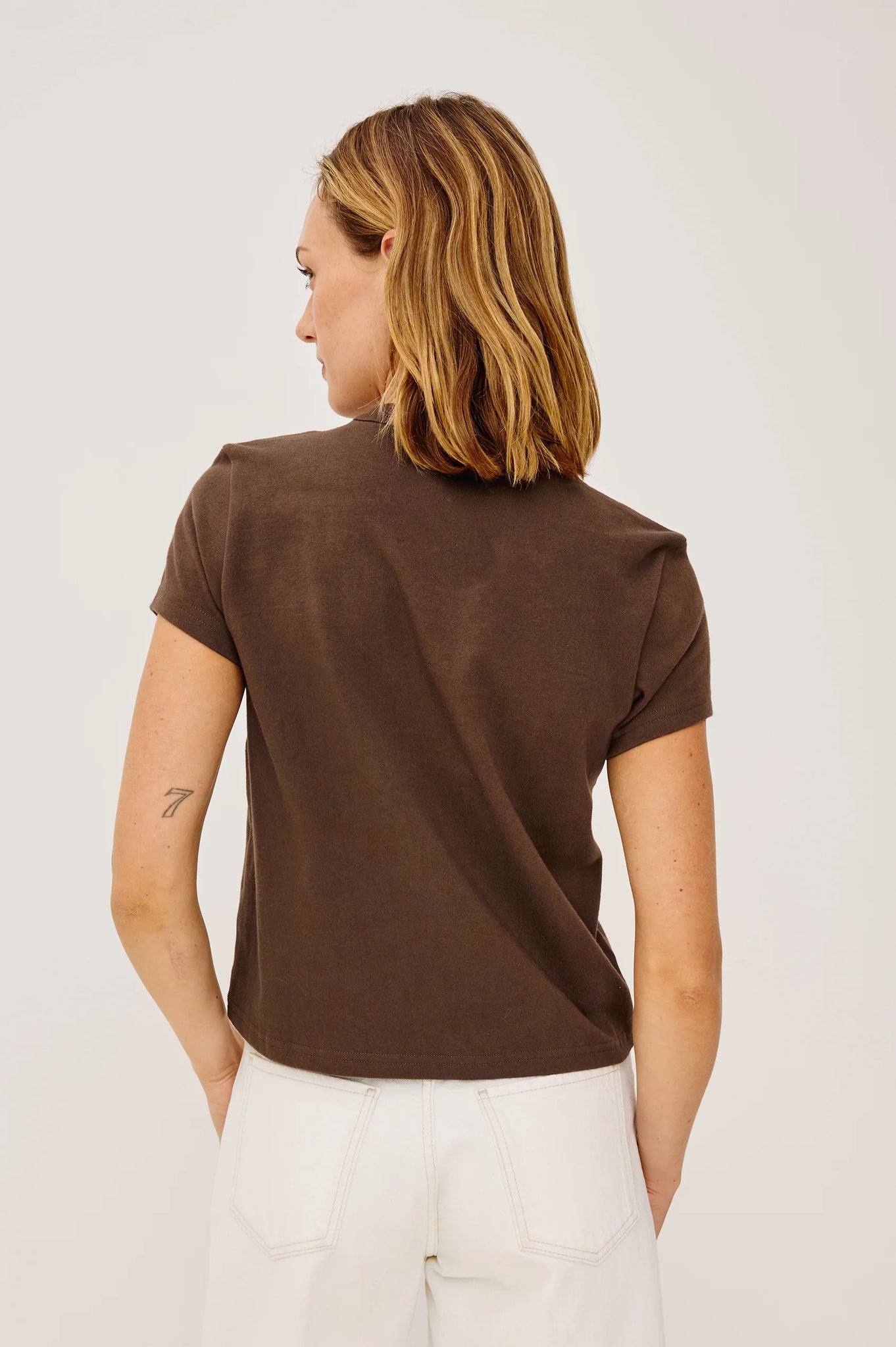 Girlfriend T-Shirt in Espresso