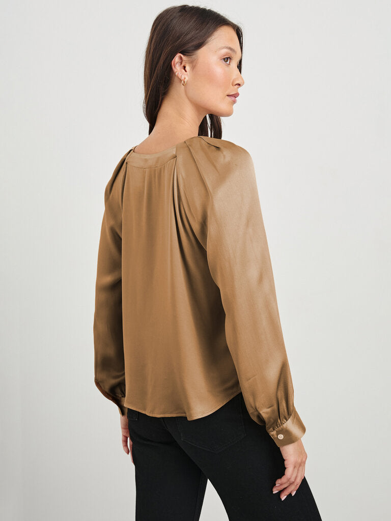 Sandra Top in Camel
