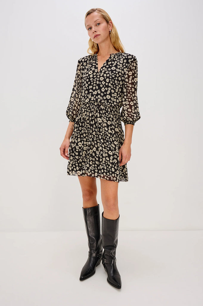 Yolani Dress in Sun Daisies