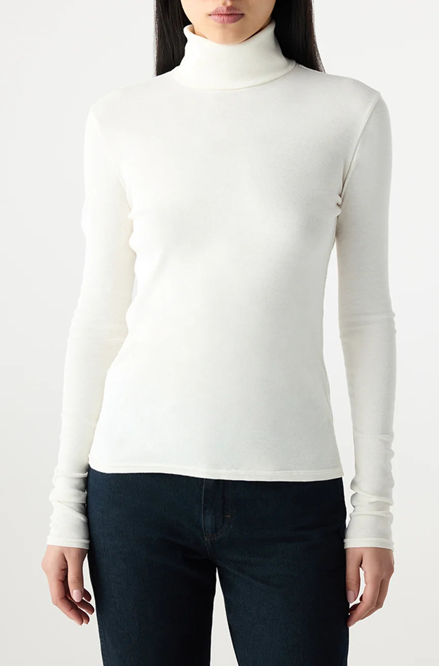 Reese Tee in Eggshell