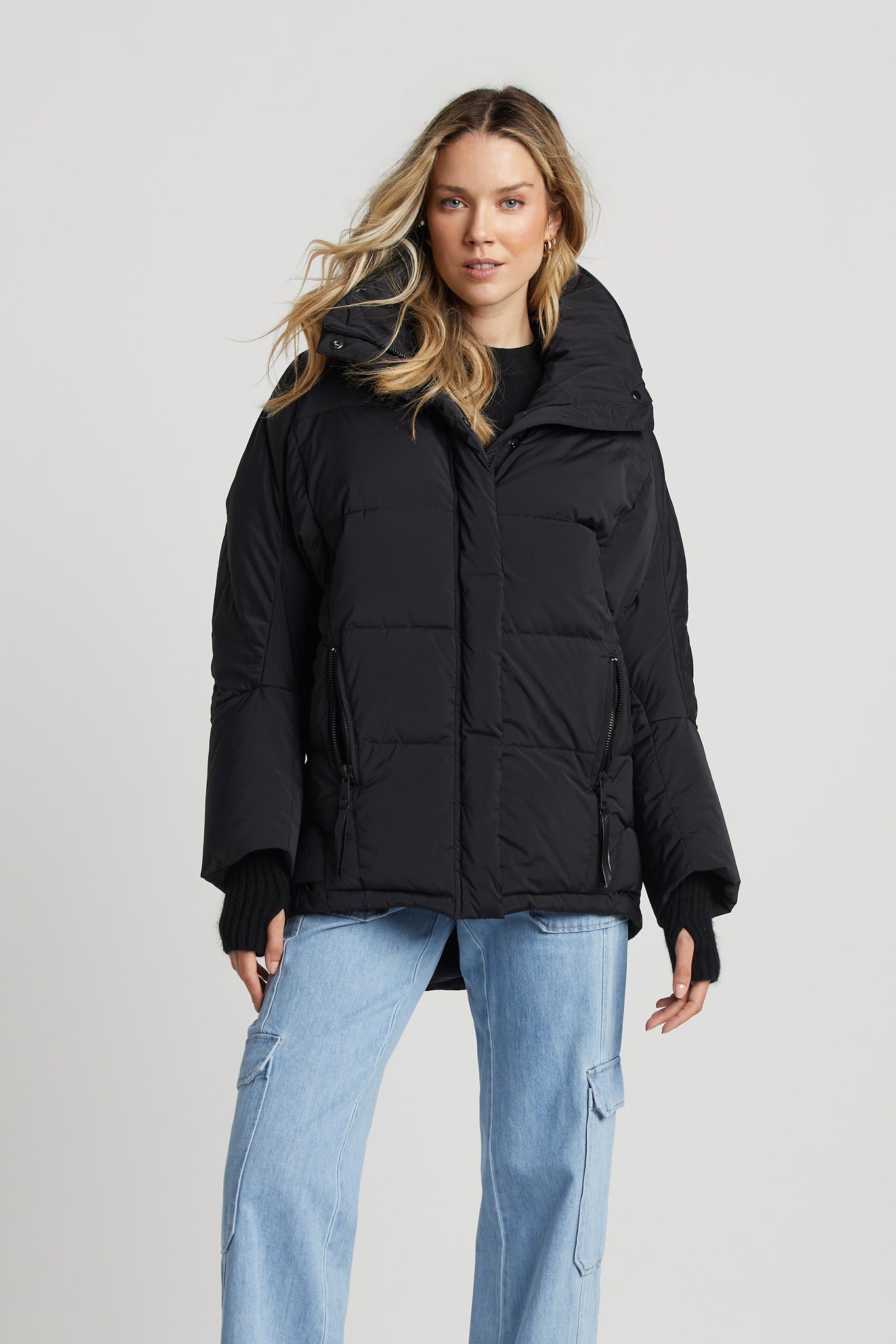 Sasha Cocoon Puffer Jacket in Black