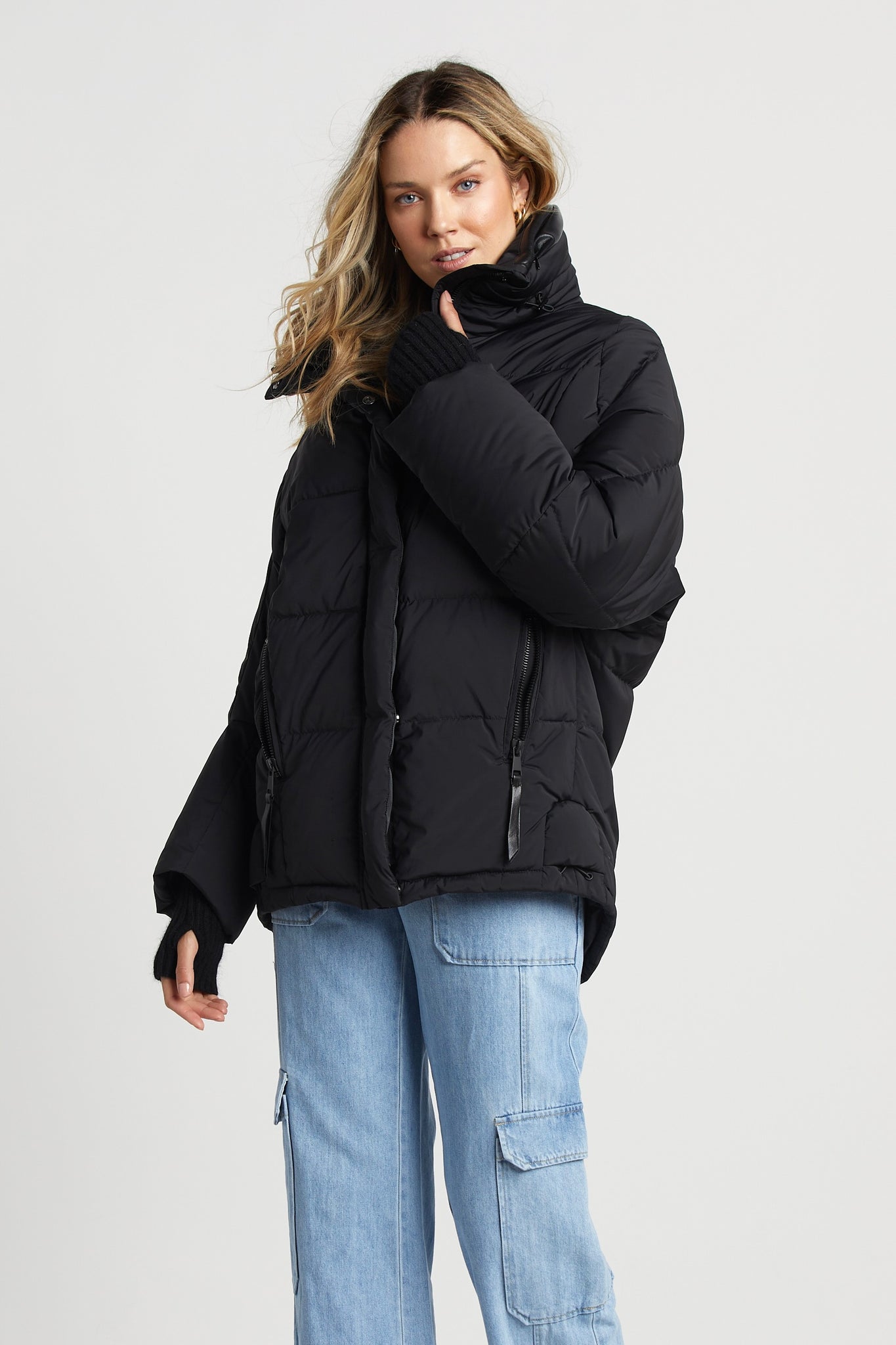 Sasha Cocoon Puffer Jacket in Black