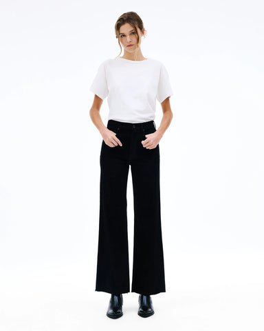 Grace in Jet Black