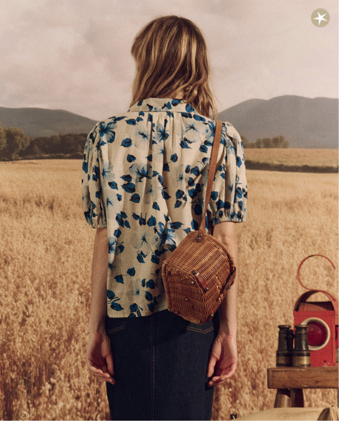 The Fairway Top. Deep Meadow Floral