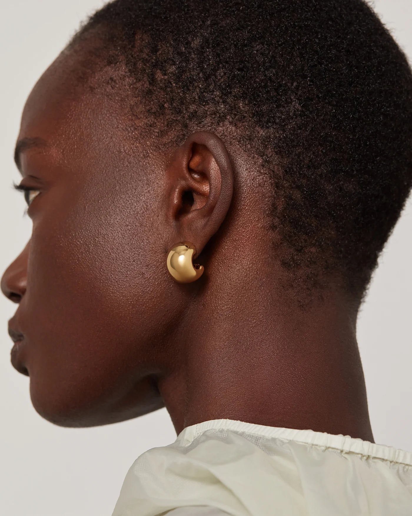 Small Gemma Hoop Earrings in Gold