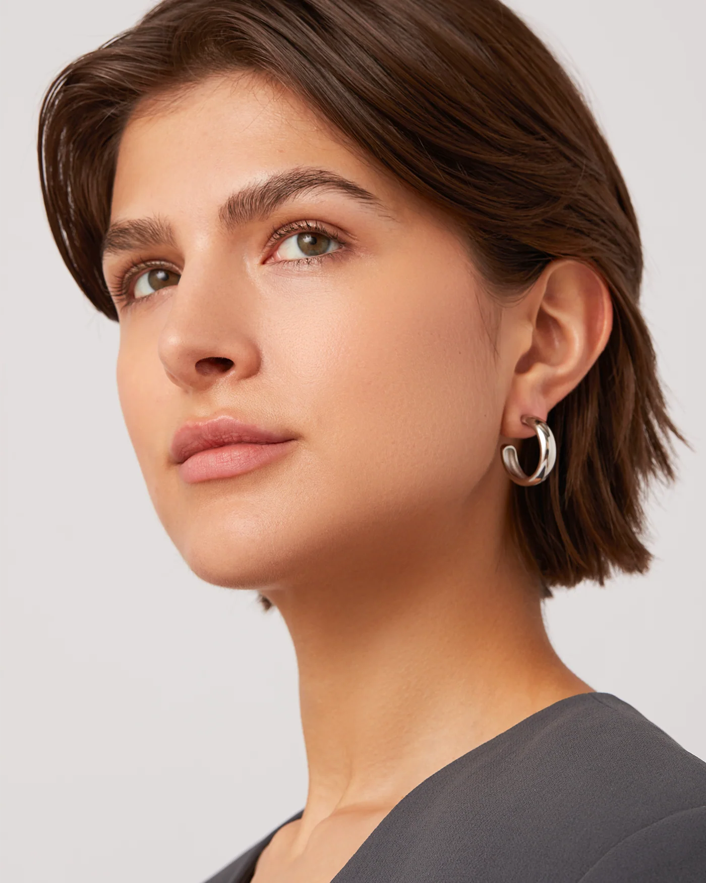 Staple Hoop Earrings Medium in Silver