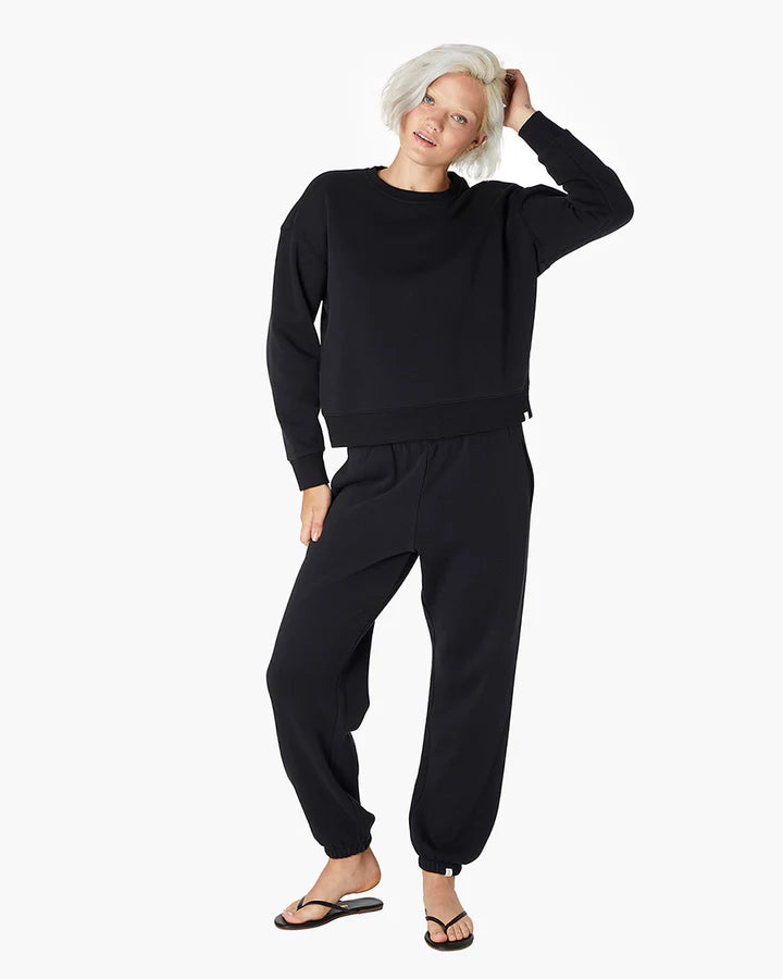 Air Whipped Crew in Black