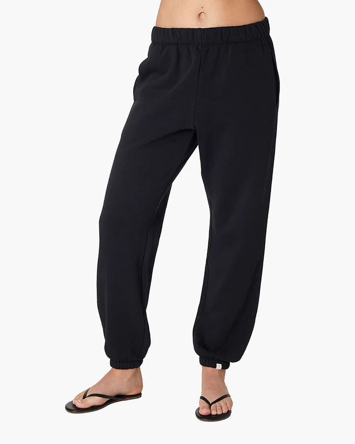 Air Whipped Sweatpant in Black