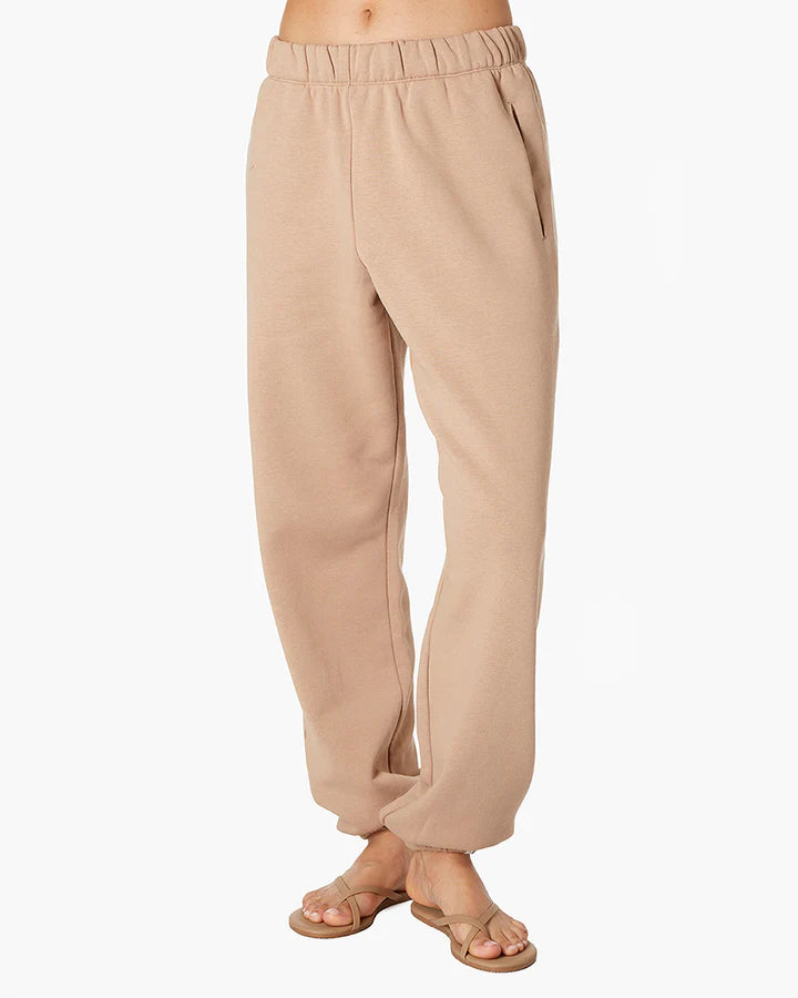 Air Whipped Sweatpant in Camel