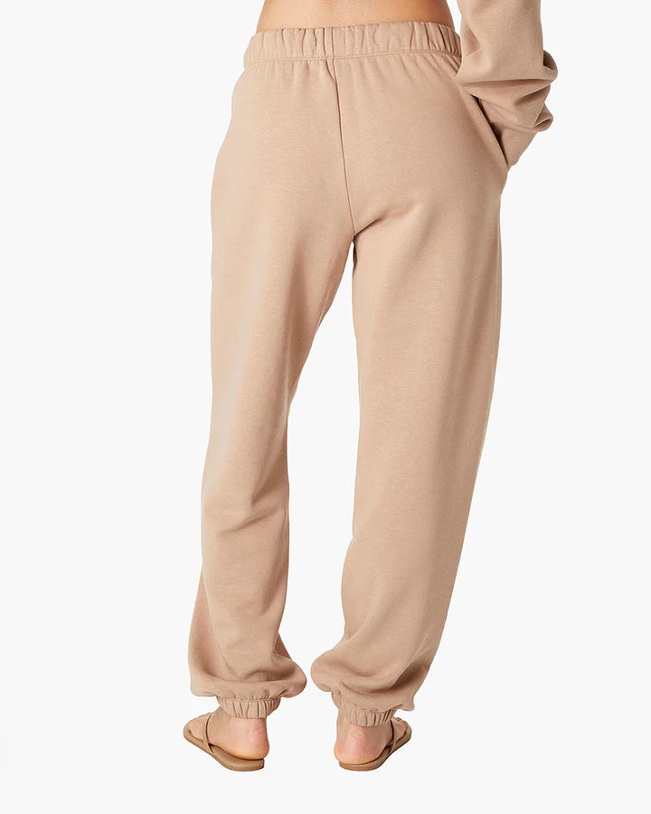 Air Whipped Sweatpant in Camel