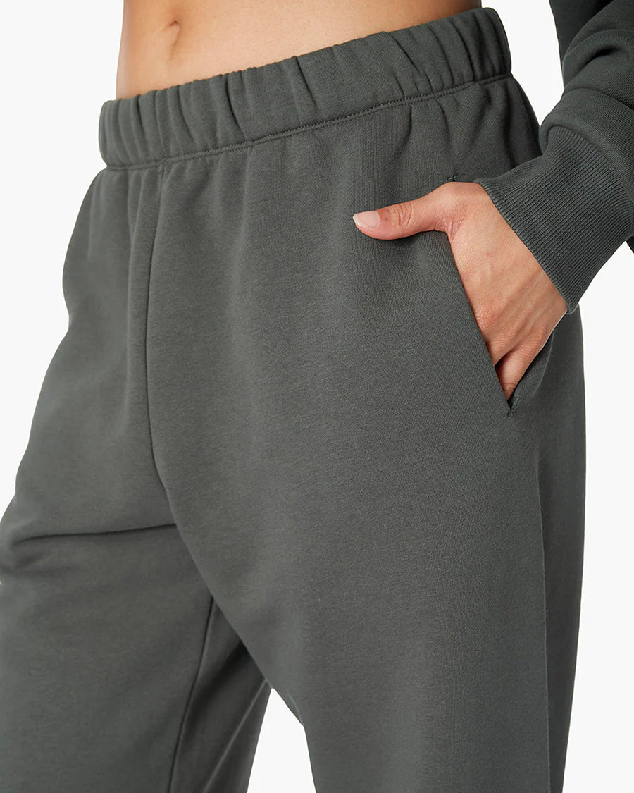 Air Whipped Sweatpant in Forest