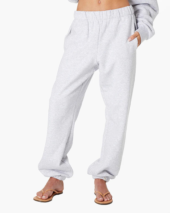 Air Whipped Sweatpant in Heather Grey