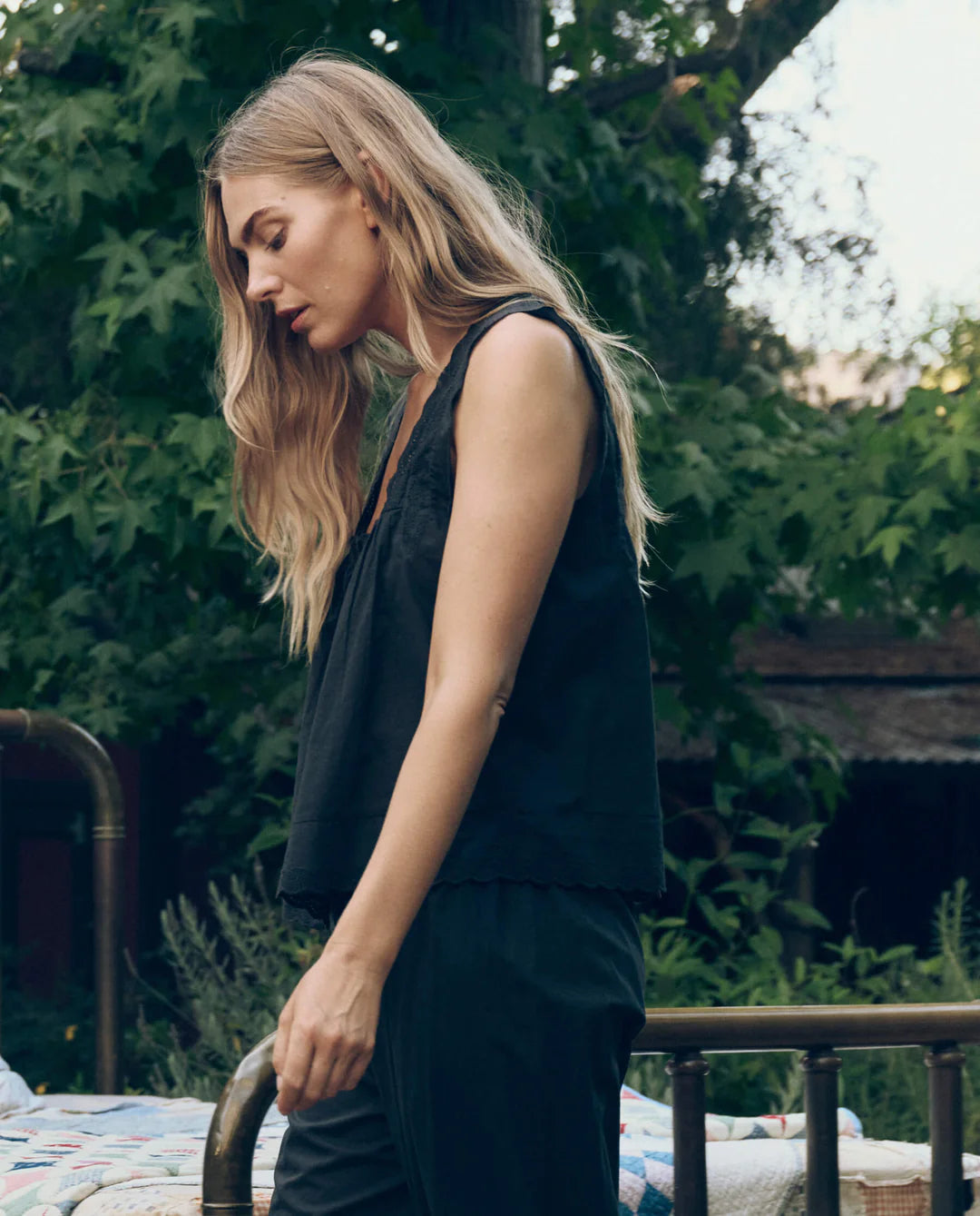 The Eyelet Tank. Black