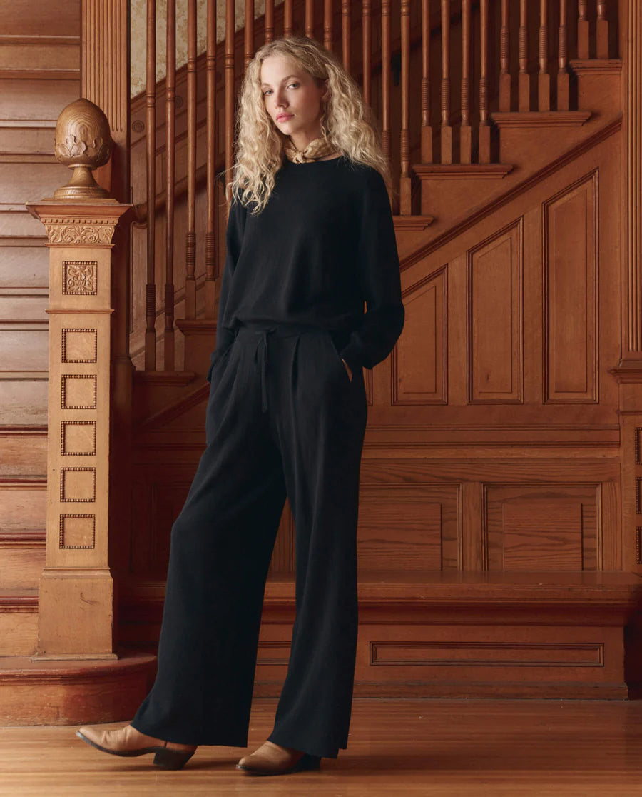 The Oversized Pullover. Black