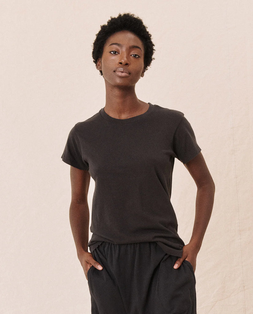 The Slim Tee. Almost Black