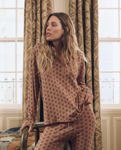 The Slouch Sleep Henley. Rose Print