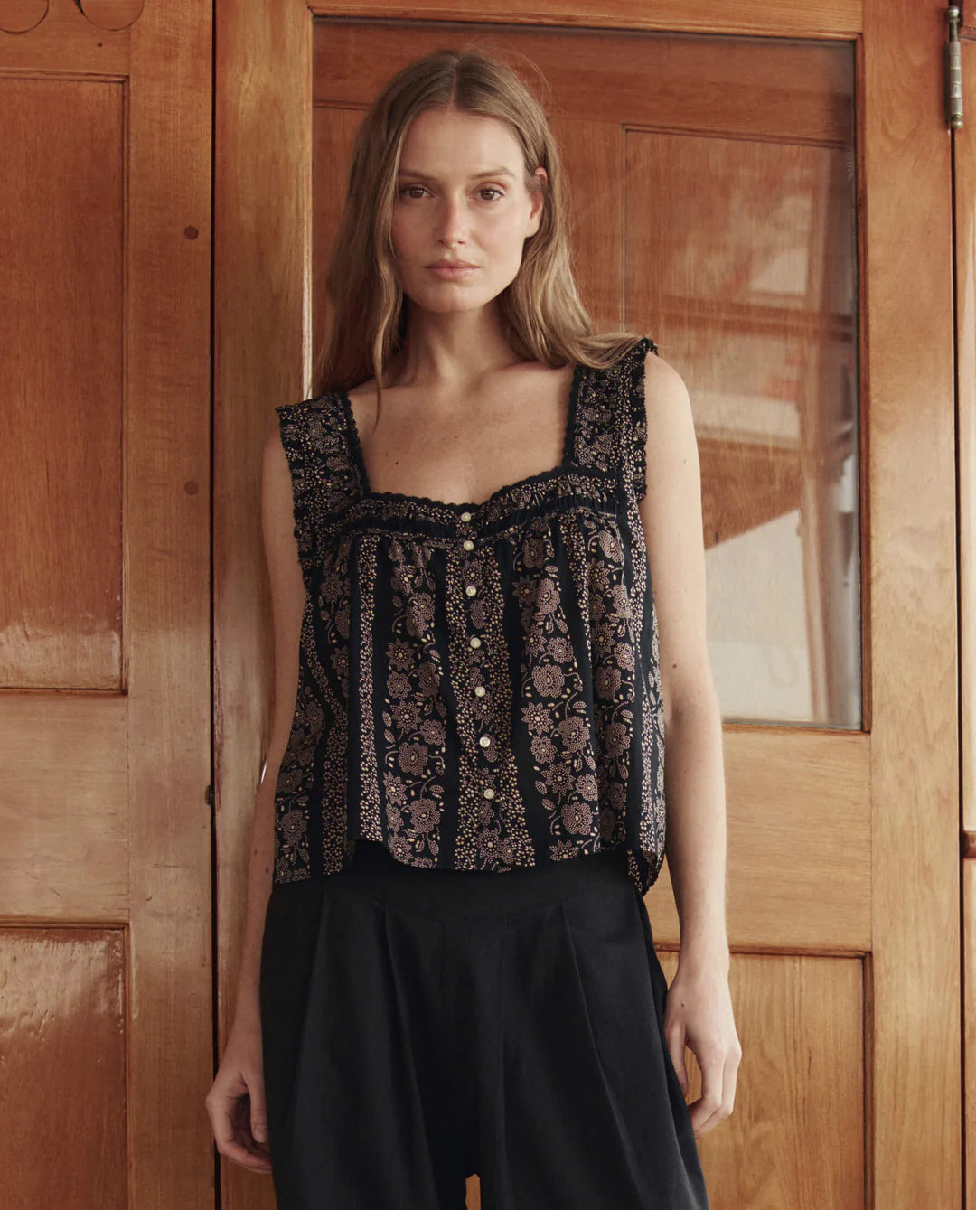 The Victorian Pleat Tank. Black and Cream Token Floral