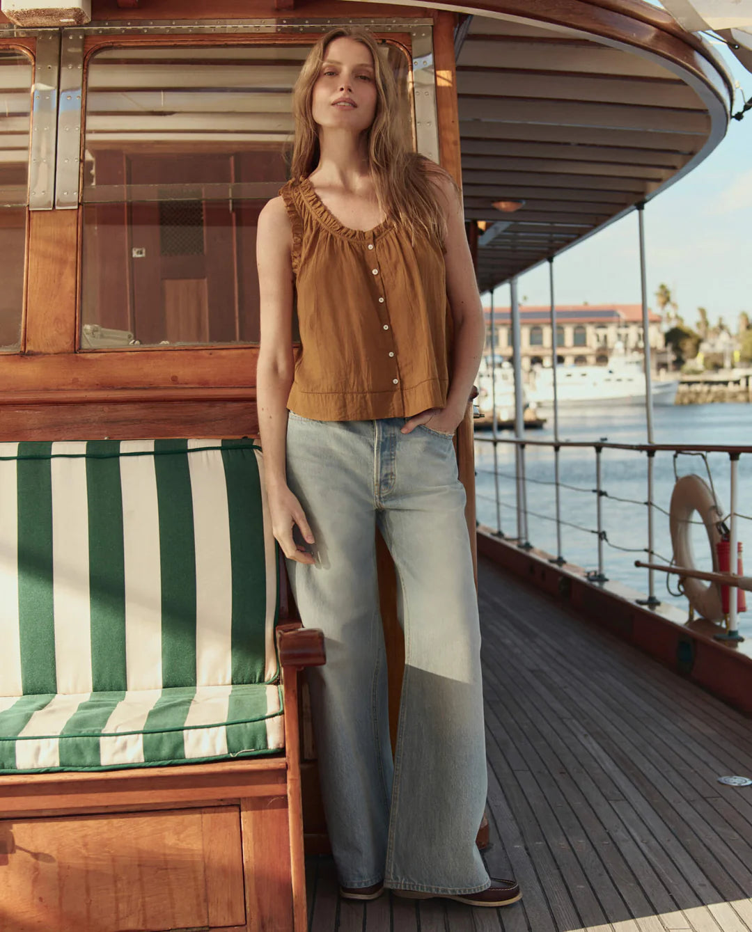 The Vignette Top. Clay