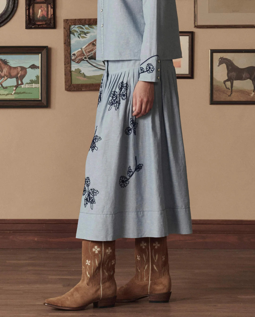 The Western Embroidered Highland Skirt. Chambray