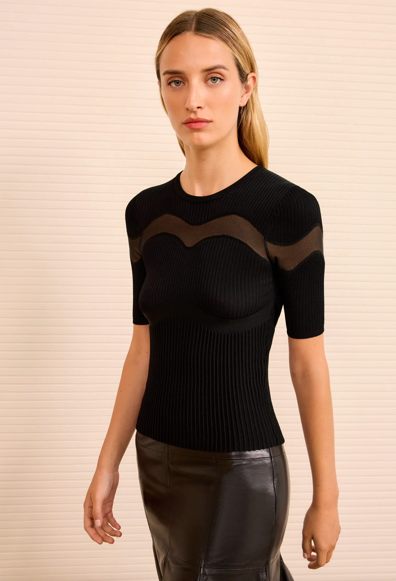 Ayla Short Sleeve Top in Noir