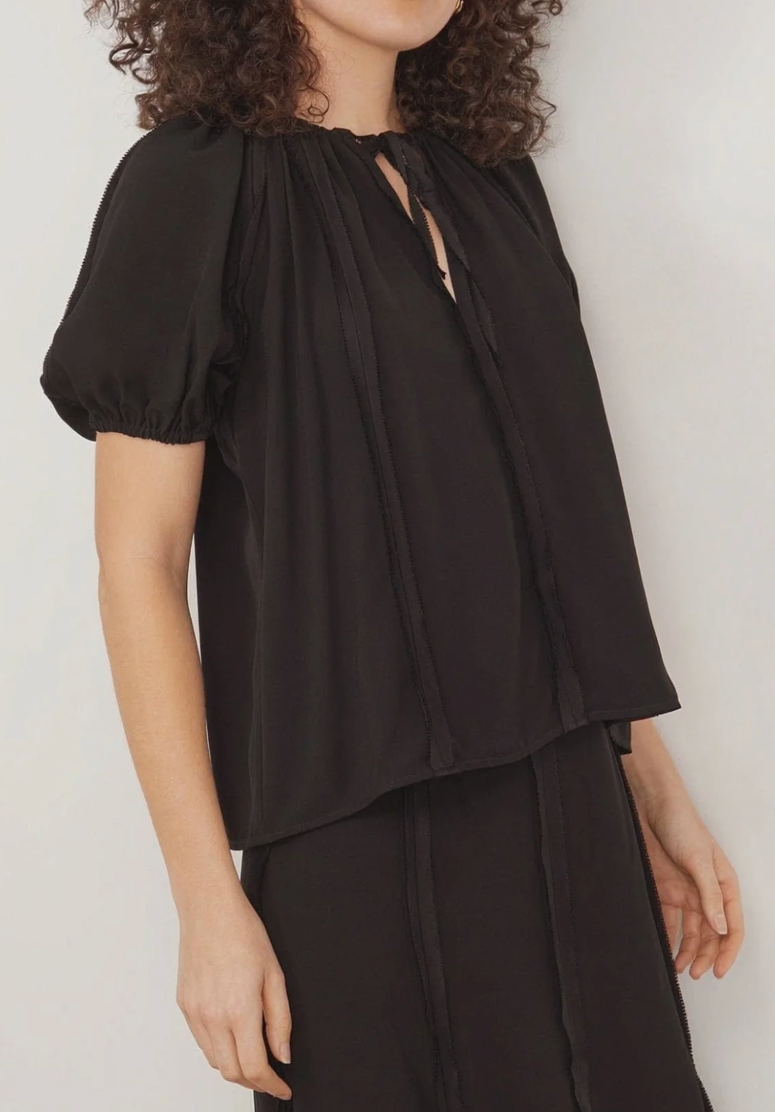 Marcelena Top in Noir