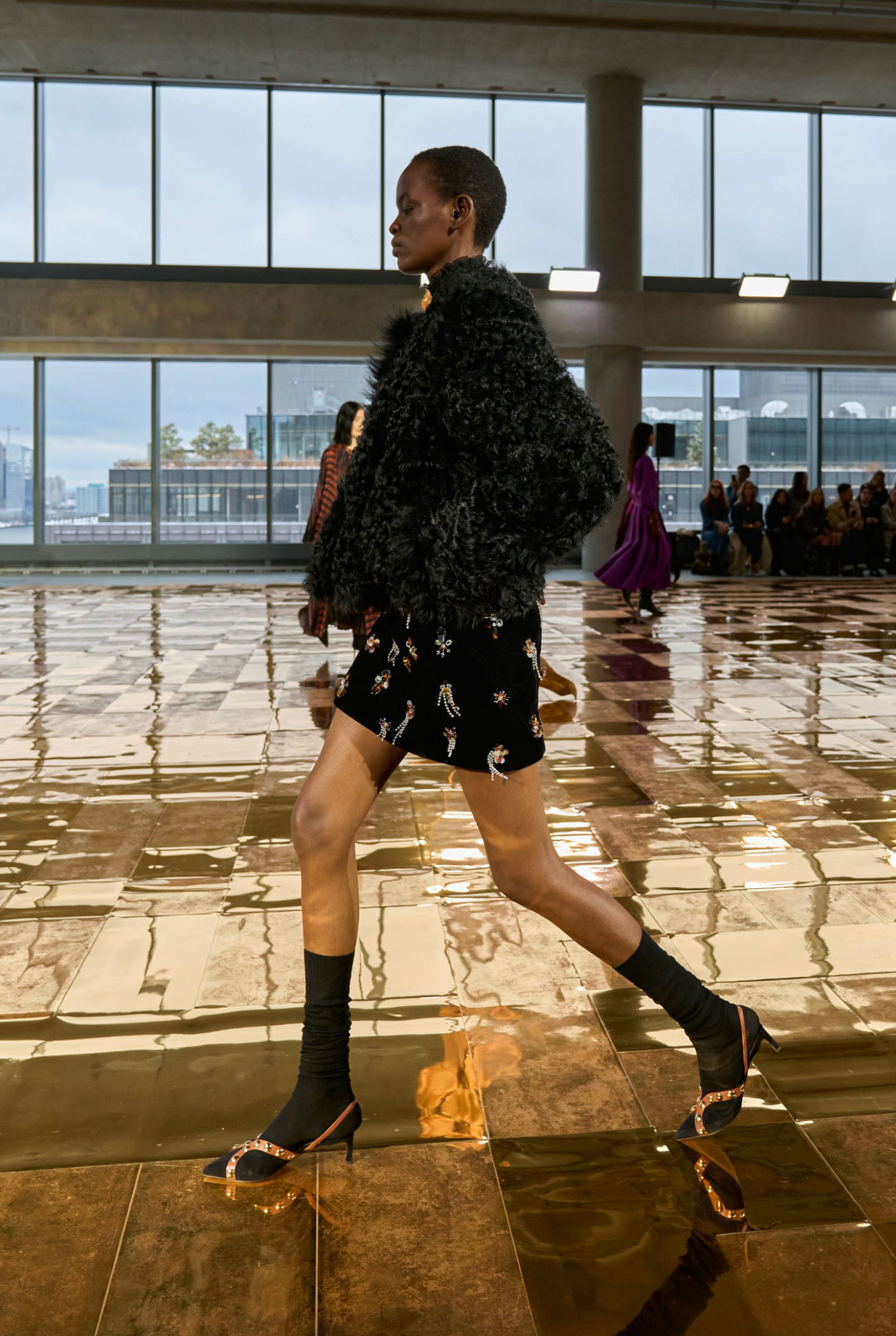 Vendome Studded Kitten Heel in Noir Mixte