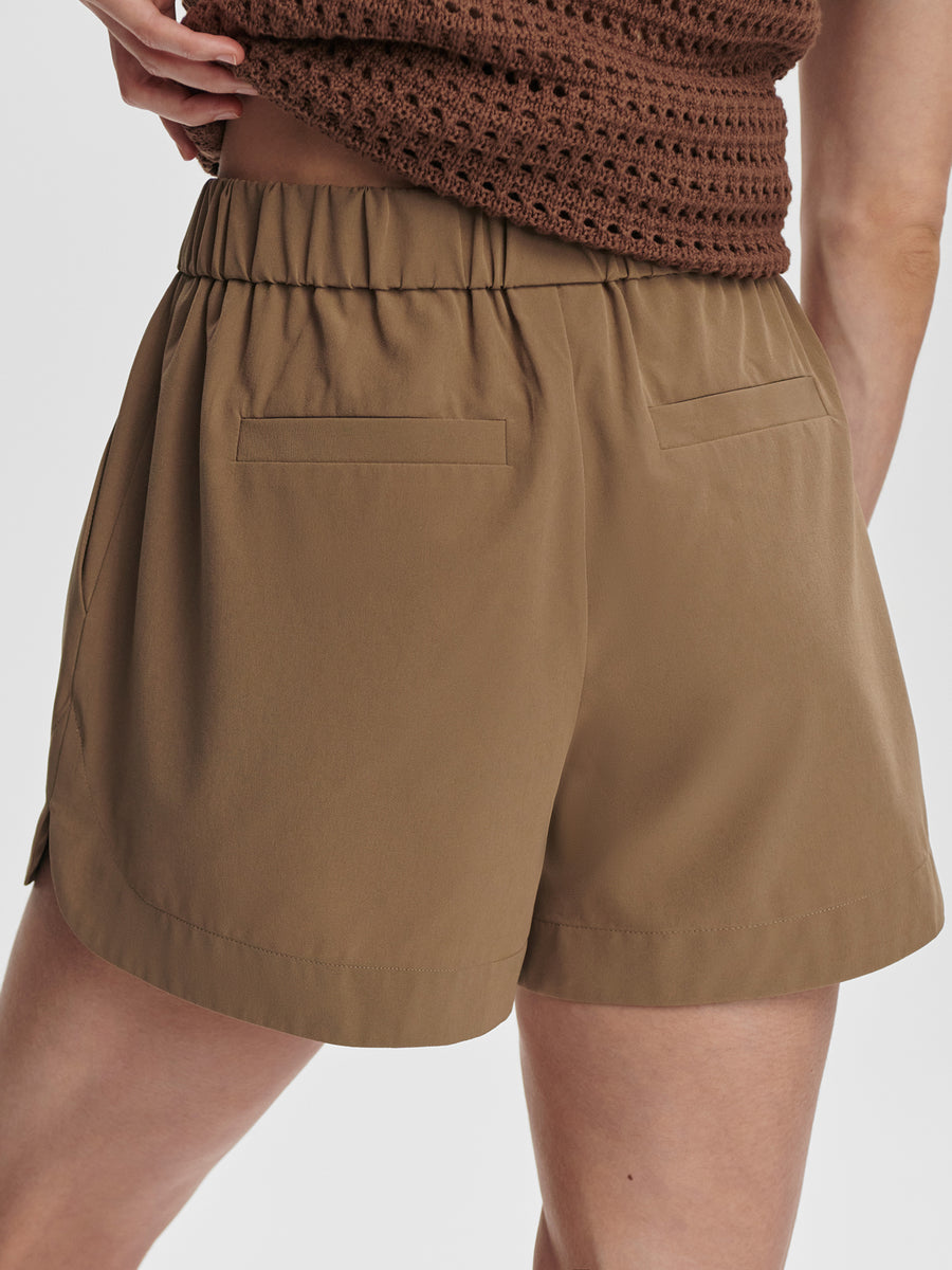 Nila Mid Rise Short 3.5" in Taupe Stone