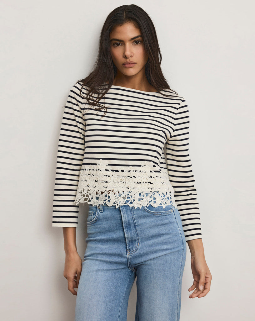 Hovey Striped Lace T-Shirt in Dove White/Navy Stripe
