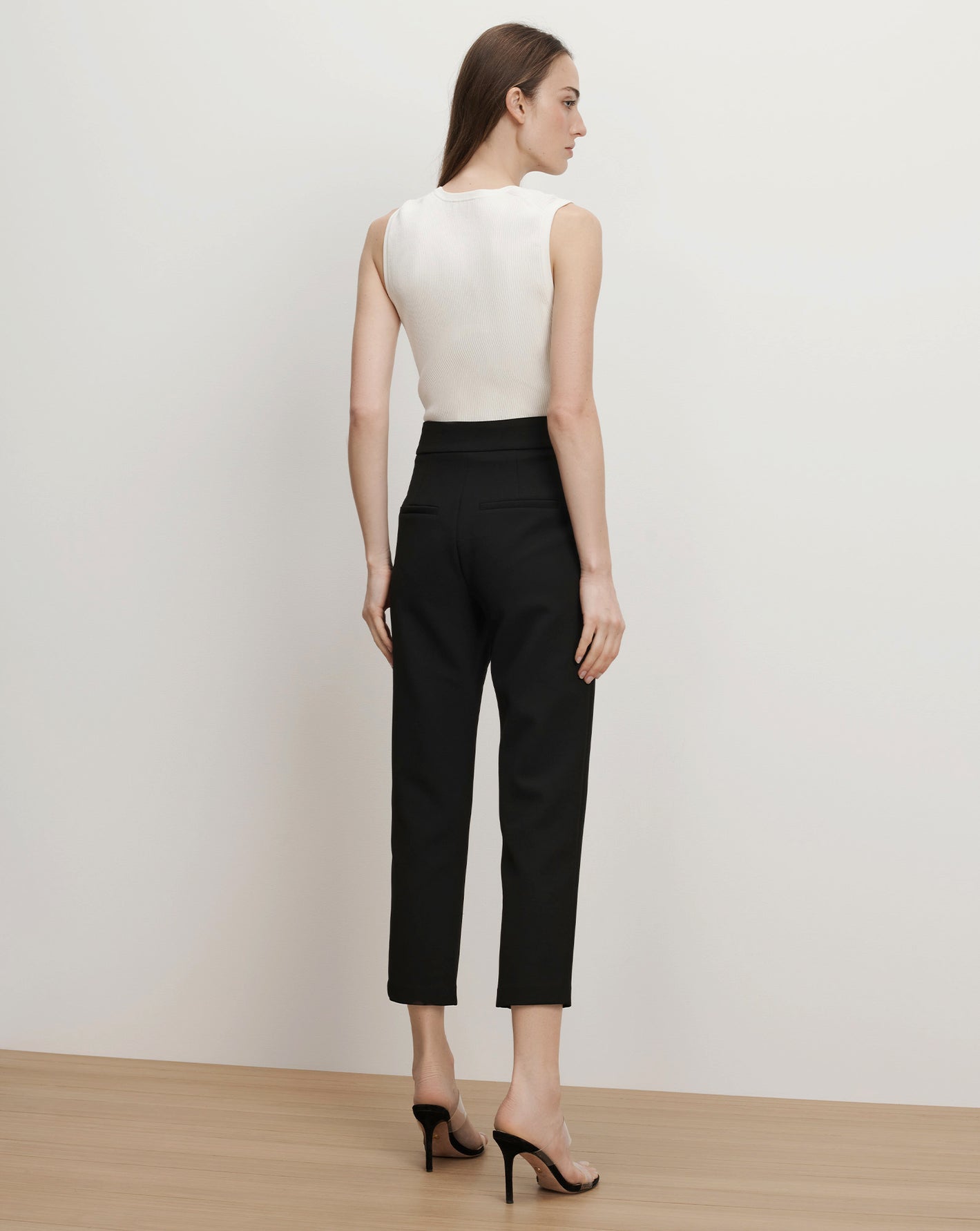 Renzo Pant in Black