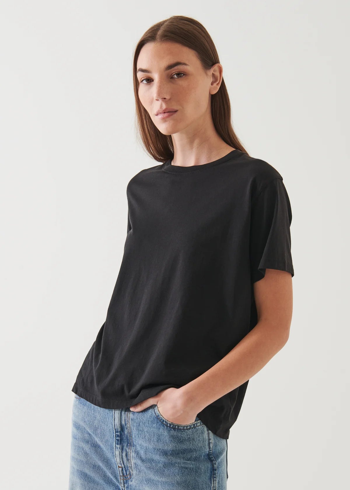 Lightweight Pima Cotton Boyfriend T-Shirt in Black