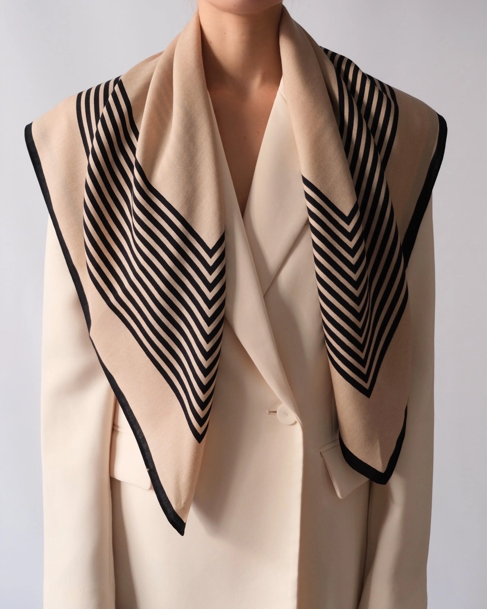 WOOL STRIPED SCARF | SAND & BLACK | 90 CM